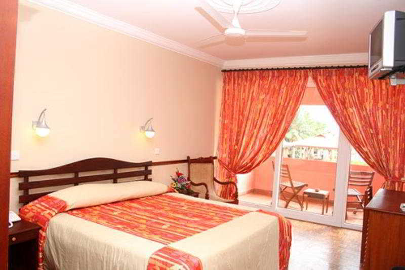 Paradise Beach Hotel Negombo Dış mekan fotoğraf