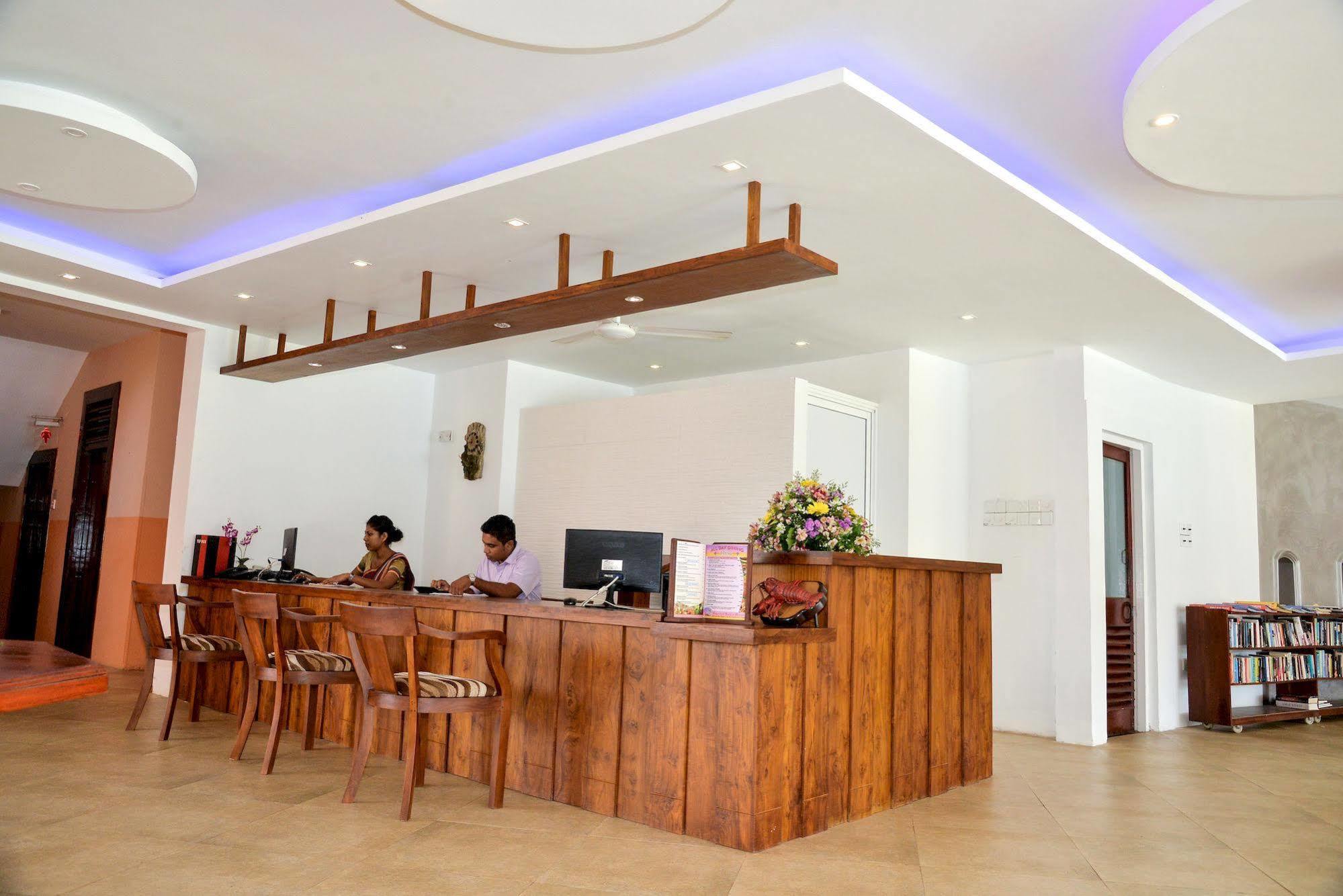 Paradise Beach Hotel Negombo Dış mekan fotoğraf