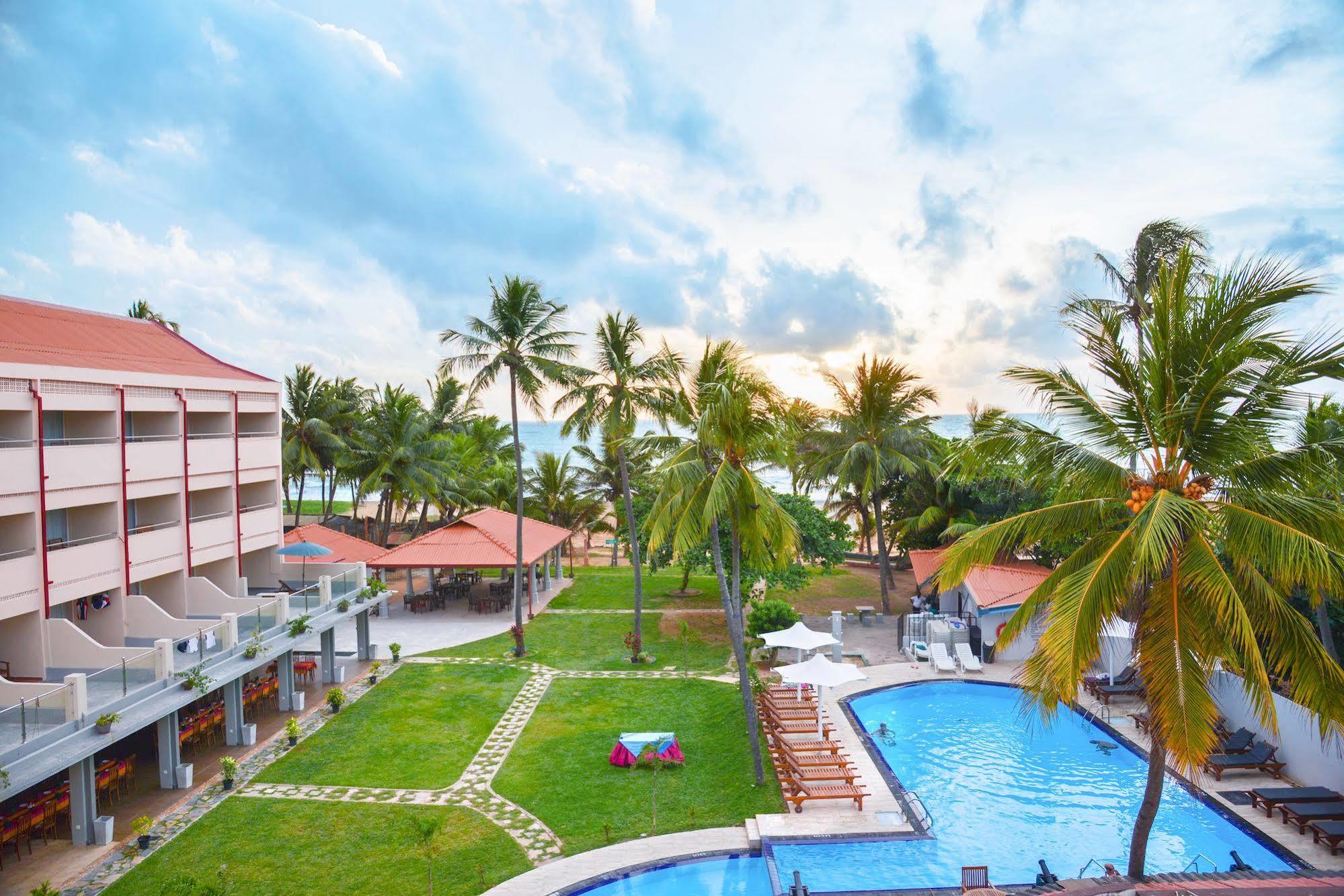 Paradise Beach Hotel Negombo Dış mekan fotoğraf