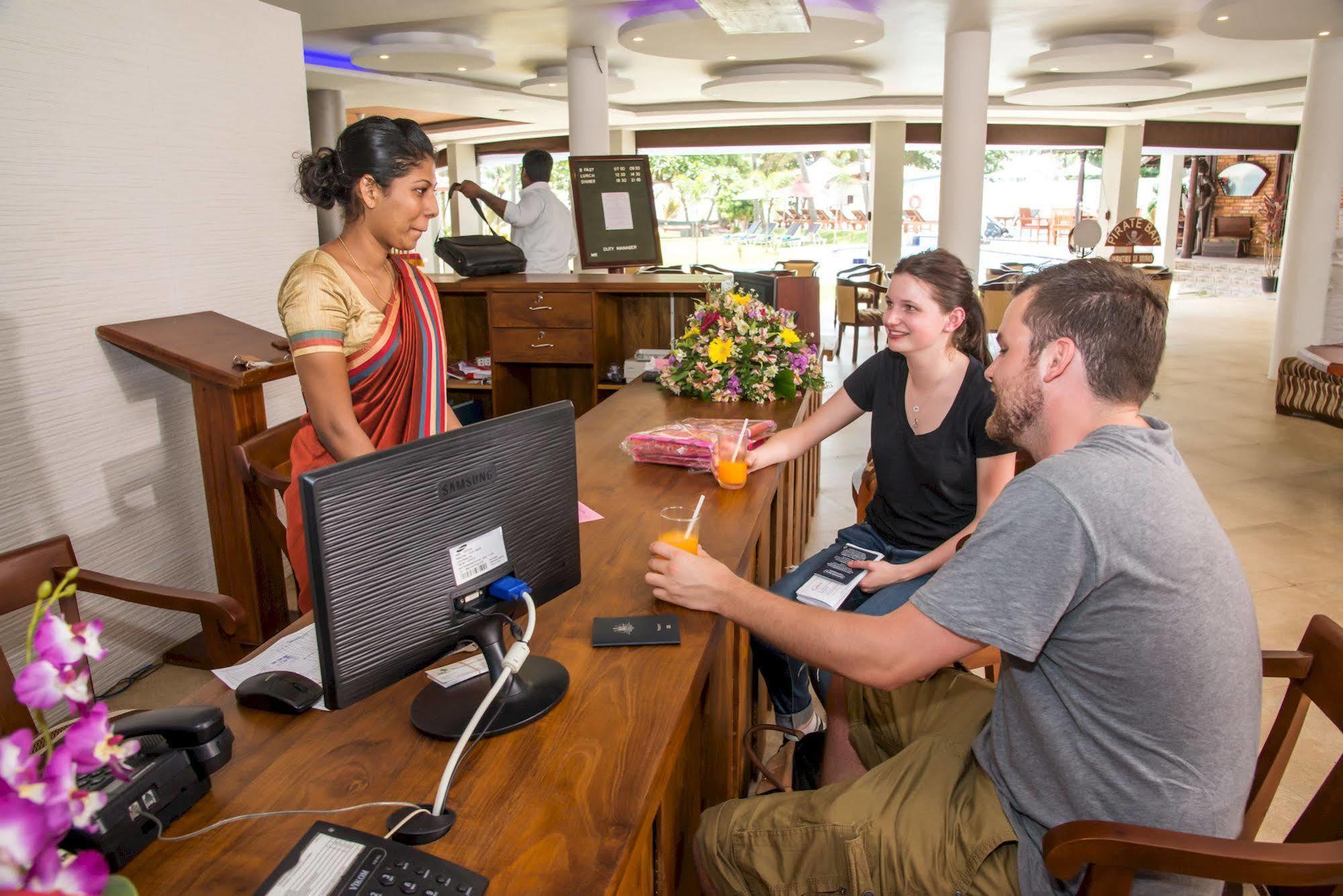 Paradise Beach Hotel Negombo Dış mekan fotoğraf