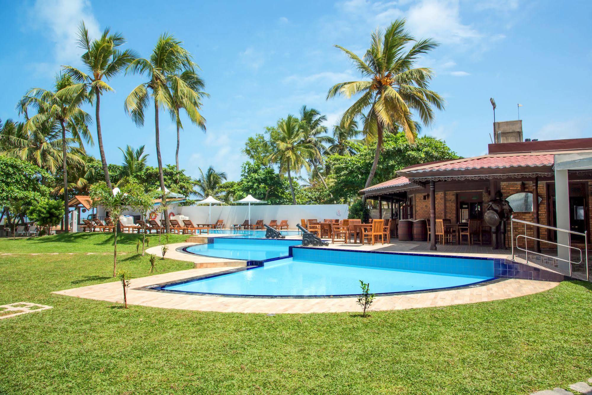 Paradise Beach Hotel Negombo Dış mekan fotoğraf